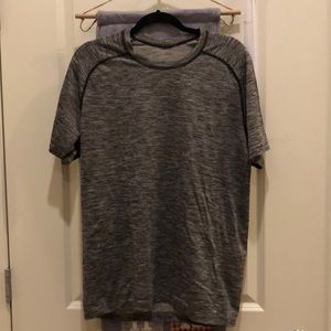 Men’s Lululemon Metal Vent T-shirt